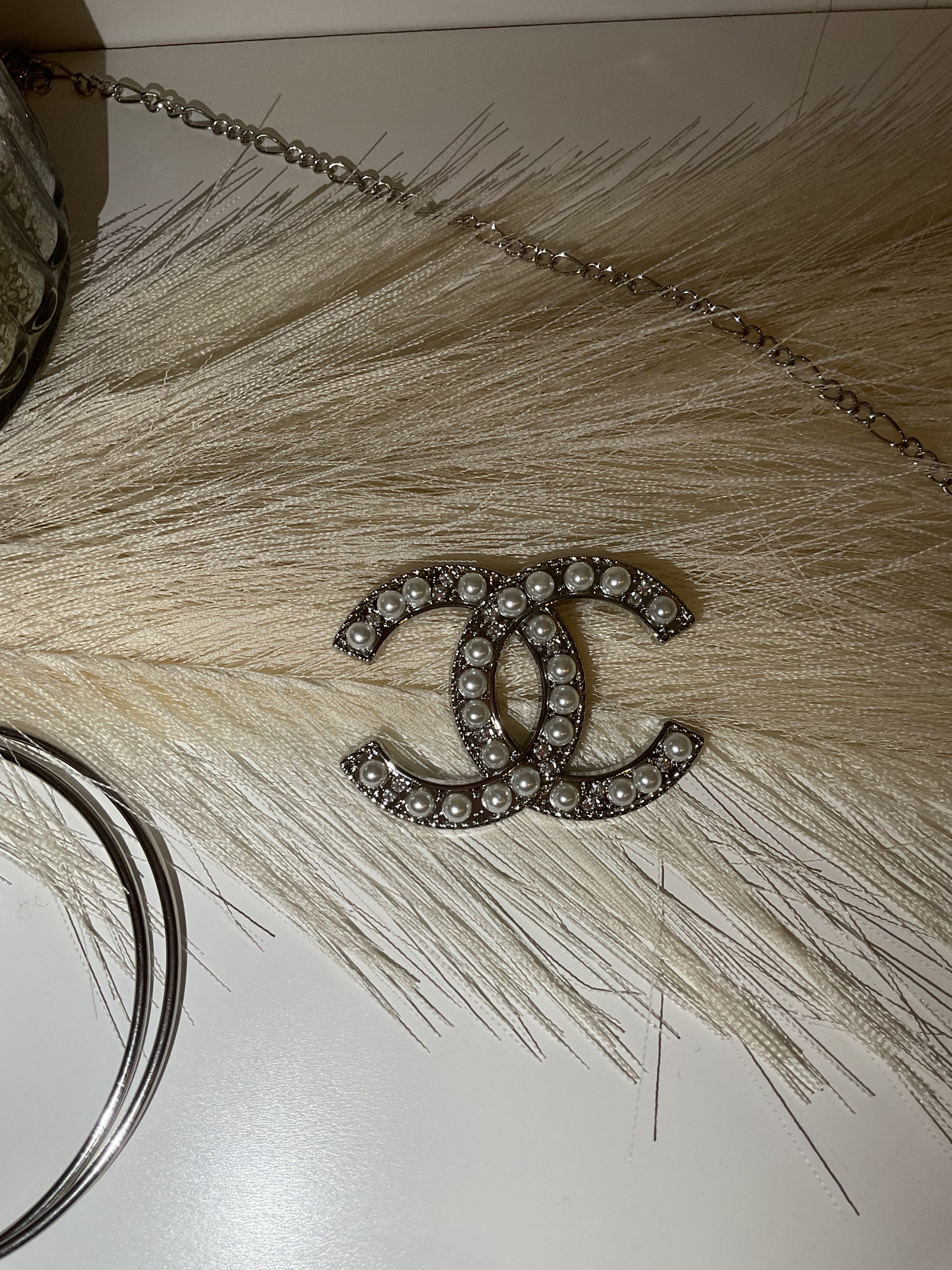 Broche