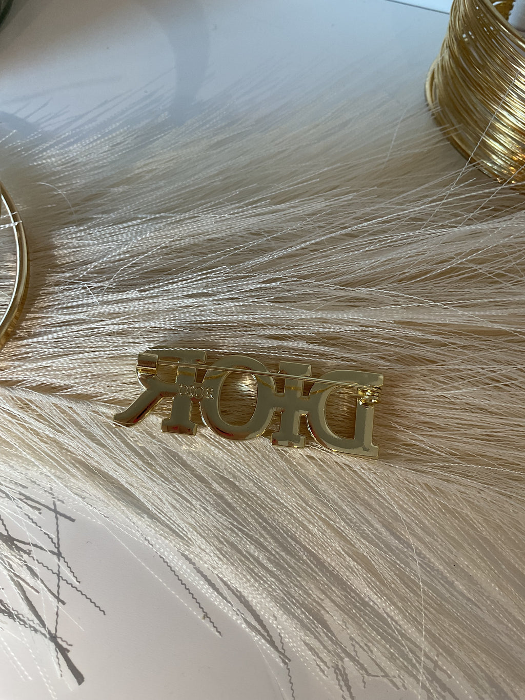 Broche