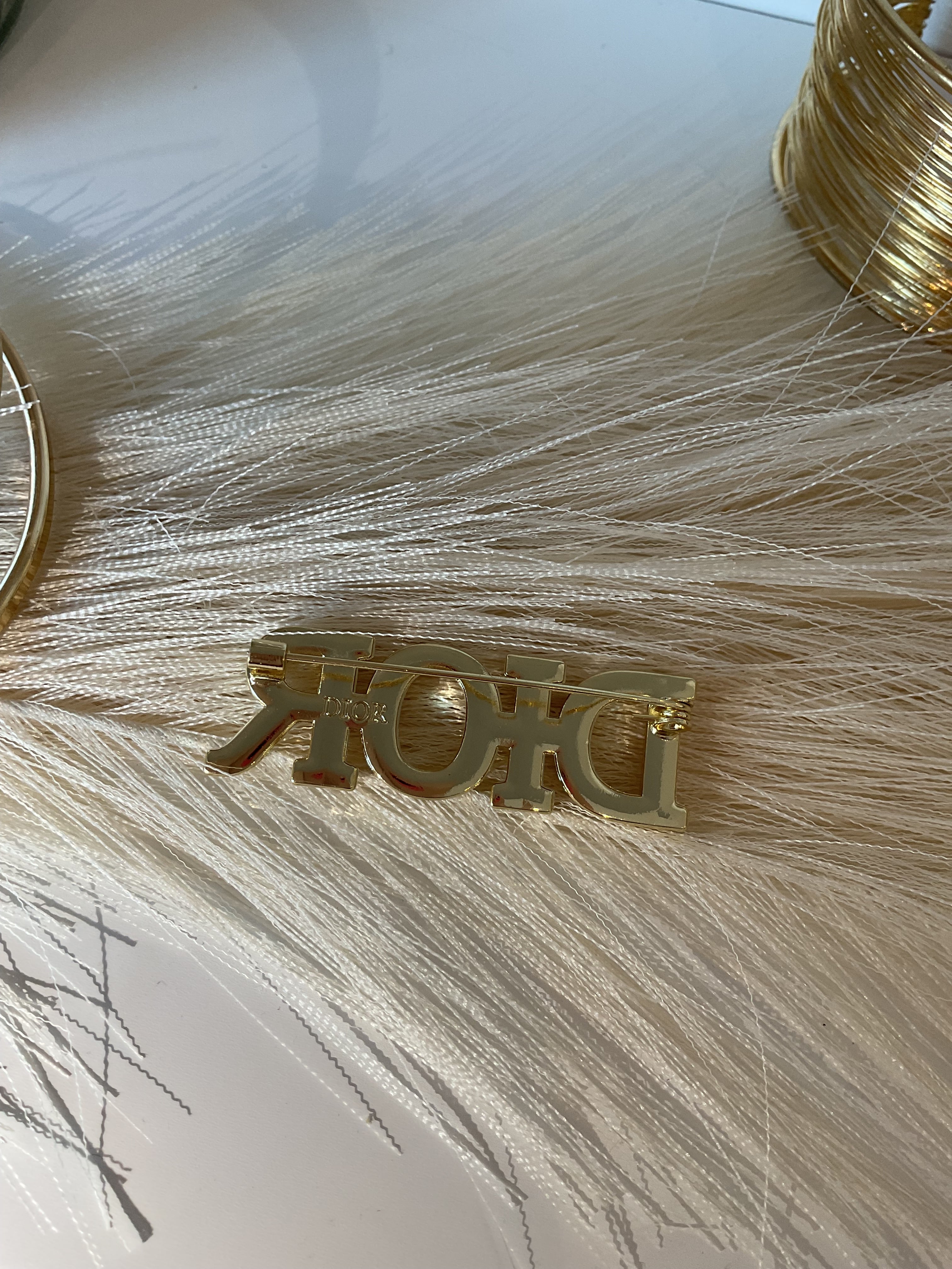 Broche