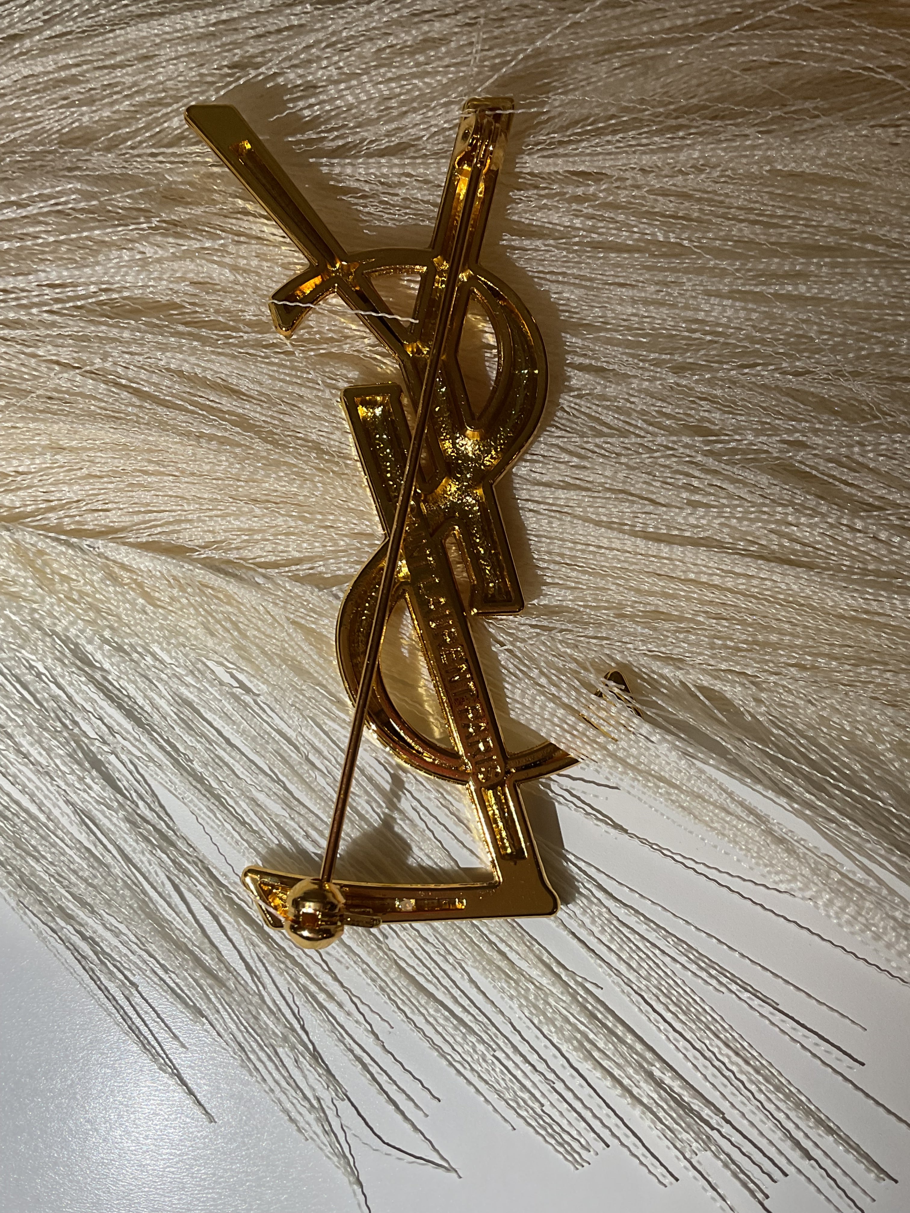 Broche