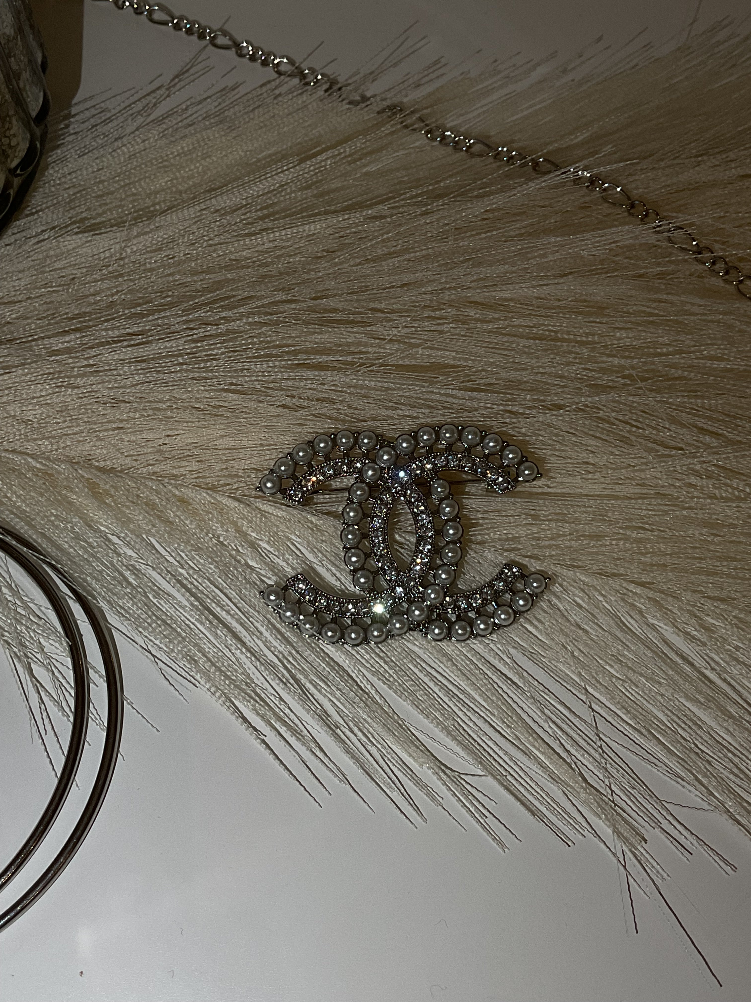 Broche